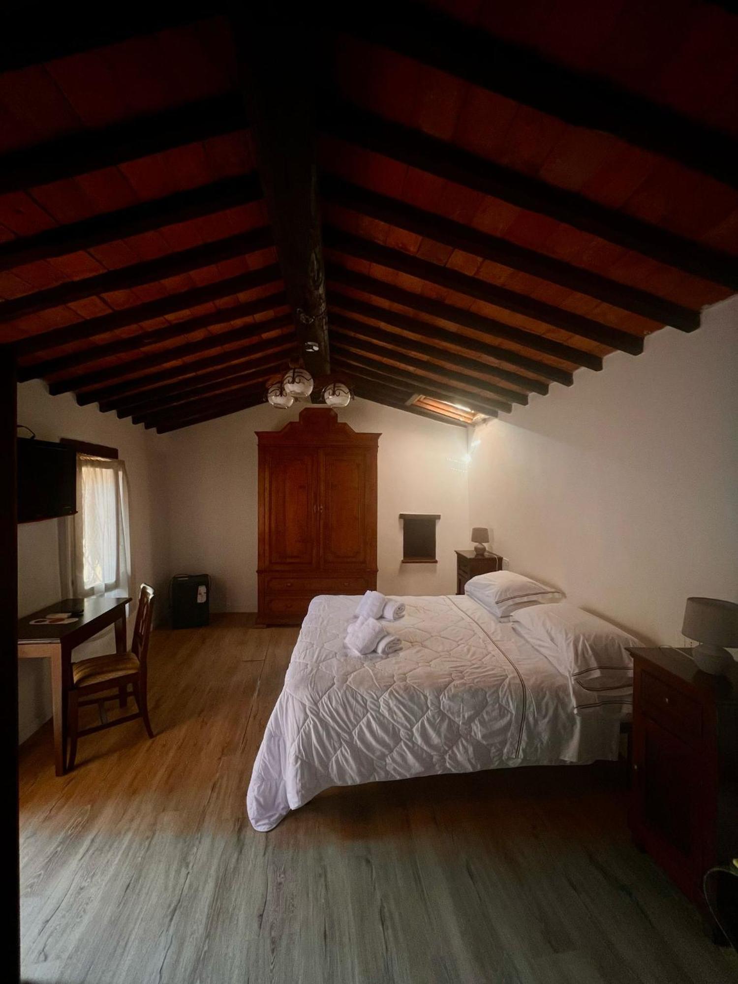 Hotel Il Pietreto Colle Val D'Elsa Exterior photo